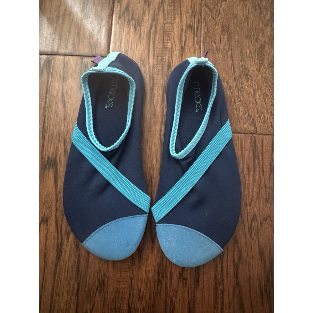 Fitkicks Women’s Medium Size 7-8 Footwear, Blue Excellent Used Condition